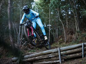 VTT Descente : la Millavoise Marine Cabriou huitième de l'étape de coupe du monde en Italie