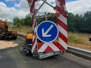 VIDÉO. Sur l'A75 et toutes les autres routes, un véhicule d'intervention des services routiers victime d'un accident toutes les 35 heures