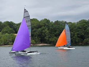 VIDEO. Ce centre de yachting hisse les voiles au beau milieu des terres d'Aveyron