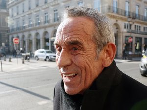 Il était surnommé "L'homme en noir" : l'animateur et producteur Thierry Ardisson est mort à l'âge de 76 ans