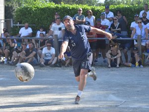 Quilles de huit : jour de spectacle à Gages, avec le championnat d'Aveyron individuel