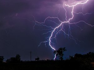 CARTES. Vigilance orages : l'Aveyron placé en alerte jaune par Météo-France, à quoi s'attendre dans le département ce vendredi ?