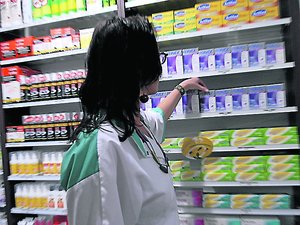 Fermetures ou grève du tiers payant : pourquoi les pharmaciens haussent le ton sur la réforme des médicaments génériques, on vous explique