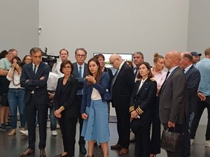 Rachida Dati, ministre de la Culture, actuellement à Rodez, a d'abord réitéré son soutien aux savoir-faire de la filière du gant