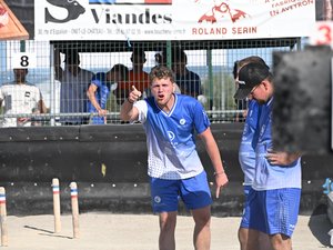 Quilles de huit : la première journée du championnat de France par équipes en images