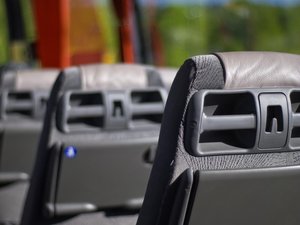 Quelque chose bougeait dans une valise : le chauffeur de bus y découvre une fillette de deux ans