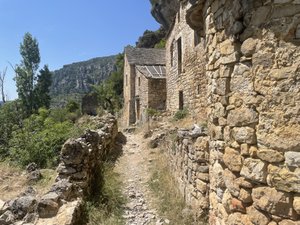Votre été en Aveyron - En route vers les ruines des villages troglodytiques, Saint-Marcellin et Eglazines