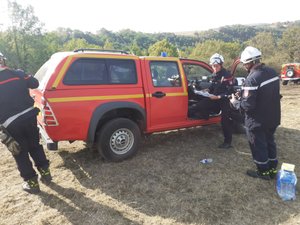 Incendie à Aubin dans l'Aveyron : largages aériens, drone et quad en renforts pour vaincre le feu avant la nuit
