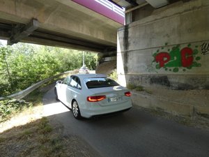 Embouteillages sur l'A75 : des automobilistes piégés par leur GPS et orientés sur un chemin inadapté à la circulation, un maire contraint de fermer la route