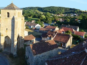 Une guerre des clochers à l'aveyronnaise : chronique d'un divorce annoncé entre deux villages d'une même commune
