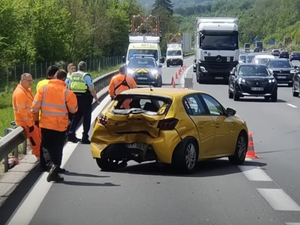 Des voitures qui freinent toutes seules quand vous roulez ? C'est sérieux, le gouvernement mène l'enquête