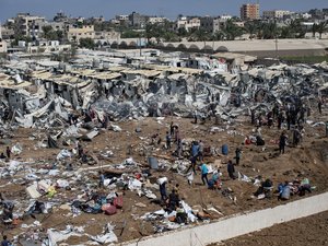 Israël pilonne un Gaza en état de famine, avoue avoir tué 83 % de civils palestiniens et lance des 