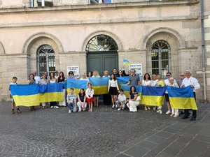 "Soutenir nos compatriotes" : émotions et solidarité pour la fête nationale de l'Ukraine célébrée à Rodez, terre d'accueil pour les réfugiés, par l'association Kalyna