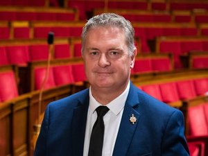 Pourquoi le député Laurent Alexandre n'assistera pas à l'inauguration de Solena ce jeudi ?