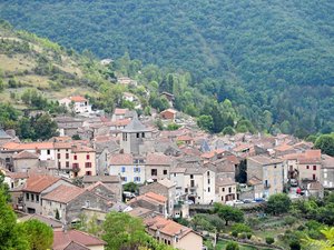 Votre été en Aveyron : Saint-Rome-de-Tarn, un point de vue unique sur la vallée