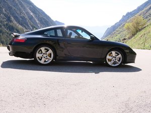 Il roulait à grande vitesse sur la RD988 à Bozouls au volant d'une Porsche avec un permis non valable depuis plus de 4 ans