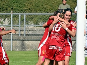 Football : les Ruthénoises font enfin comme chez elles !