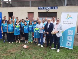 Des patients des hôpitaux initiés au ballon ovale : quand le rugby devient un outil de thérapie en Aveyron