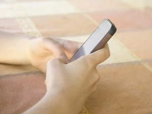 Réseaux sociaux : interdiction au moins de 15 ans, 