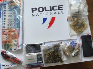 Il faisait son petit trafic de cannabis depuis des mois dans cette ville d'Aveyron, pris en flagrant délit, il passera au tribunal... et son client aussi