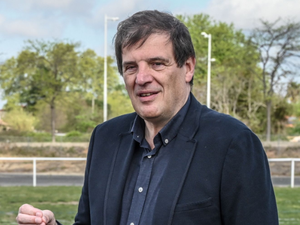 Rugby : "Triste pour elle", le président de la FFR et son nouvel entraîneur à Bordeaux réagissent à l'affaire Axelle Berthoumieu