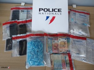 Trahies par leur attitude et l'odeur de cannabis, deux personnes interpellées à Rodez en possession de cocaïne et 5 000 euros en espèces