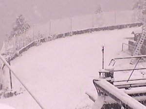 VIDÉO. Une goutte froide s'installe en France : les images du retour de la neige en montagne