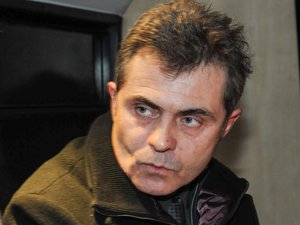 Procès de Cédric Jubillar : les déclarations de l'ex-procureur de Toulouse épluchées par la défense, la couette et le téléphone de Delphine, ce qu'il faut retenir de l'audience de lundi