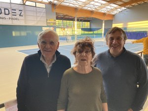 Tennis : les Internationaux de Rodez retrouvent enfin la lumière après avoir mis le bleu de chauffe