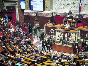 Rassemblement national et socle commun se partagent les postes à l'Assemblée