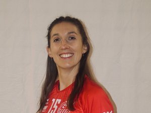 "Je suis une passionnée, j'en rêve la nuit" : Cloé Mirabel, nouvelle recrue au club de volley de la MJC de Rodez en campagne dans la Prénationale