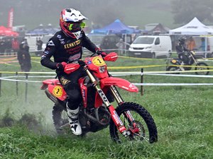 Moto : Hugo Blanjoue se joue des intempéries lors de la première journée de l'Aveyronnaise classic