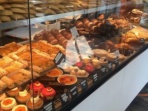 Cette boulangerie subissait des vols depuis plusieurs semaines : un membre du personnel pris la main dans la caisse