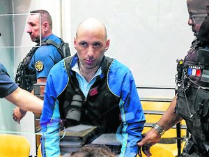 Procès de Cédric Jubillar : un gendarme avoue une erreur, l'accusé en difficulté... la cour d'assises du Tarn joue les montagnes russes