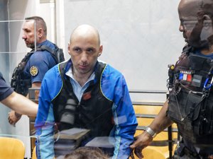 Procès de Cédric Jubillar : "Il s'est débarrassé de Delphine", "J'ai fait le crime parfait", "95 % de ce que dit Marco est faux", le face-à-face entre l'accusé et son ancien voisin de cellule
