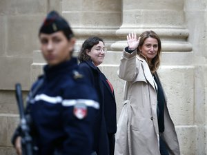 Nouveau gouvernement : le Premier ministre nommé dans les prochaines heures ne sera pas de gauche, déplore Marine Tondelier