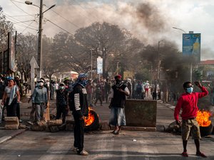 "Refusons d'être payés pour tirer sur nos amis, nos frères et nos soeurs" : 22 morts dans les manifestations à Madagascar, un contingent de l'armée appelle à la désobéissance