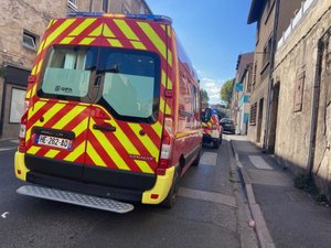 Une femme à scooter percutée par une voiture en Aveyron : la victime de 37 ans transportée à l'hôpital