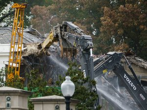 EN IMAGES. Démolition d'une aile de la Maison Blanche pour faire une salle de bal : le chantier à 250 millions de dollars de Donald Trump qui crispe les États-Unis