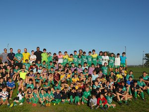 L'image du jour : Emile Ntamack à la rencontre des jeunes rugbymen de LSA XV