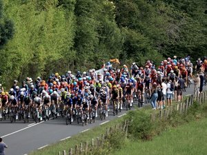 Tour de France 2026 : quatre ans après, les coureurs vont faire un (court) passage en Aveyron, voici où et quand
