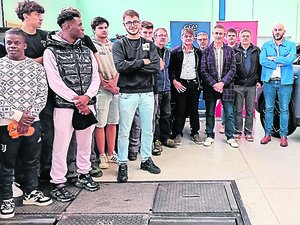 Artisanat : en Aveyron, le groupe Stellantis apporte son soutien de taille aux apprentis en mécanique de la Chambre des métiers