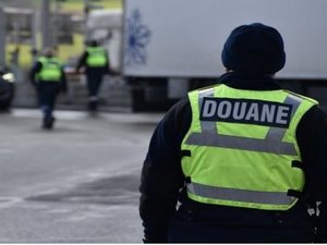 "Week-end sous tension" : en quelques heures, les douanes mettent la main sur 240 kilos de contrebande, en Occitanie