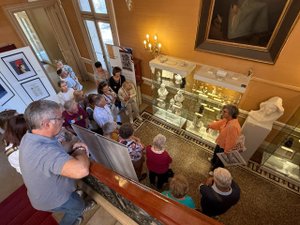 "Le visage de toutes les femmes de France" : les bustes de Marianne, symbole de la République, s'exposent en Aveyron