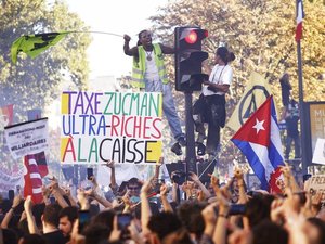 Budget 2026 : qu'est-ce que la taxe "Zucman light" proposée par le Parti socialiste pour imposer les grandes fortunes ?