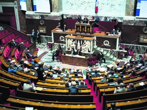 Budget 2026 : mutuelles, CSG, défiscalisation des pourboires... Ce qui a été voté, ce qui a été rejeté à l'Assemblée nationale