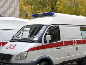 La grande soeur de 5 ans fait basculer le bébé de 22 jours dans le vide : les parents étaient absents de l'appartement