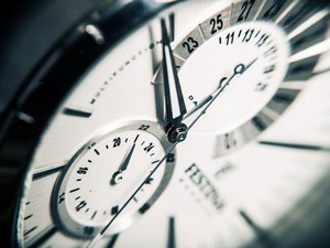 Nouvelles heures creuses, trêve hivernale, frais de succession, chèque énergie, pneus hiver... tout ce qui change pour votre budget au mois de novembre