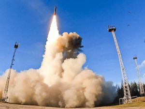 "Ce processus va commencer immédiatement" : les essais nucléaires américains vont reprendre après 33 ans