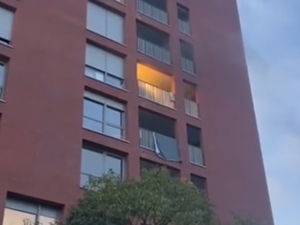 Dans cet immeuble d'Occitanie, cafards, moisissures, punaises, pannes, délabrement... et un "toxicomane" dragueur aux pulsions pyromanes ?